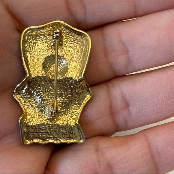 Vintage Gold Tone Metal Teddy Bear In Chair Rhinestone Enamel Brooch Pin - Picture 3 of 6